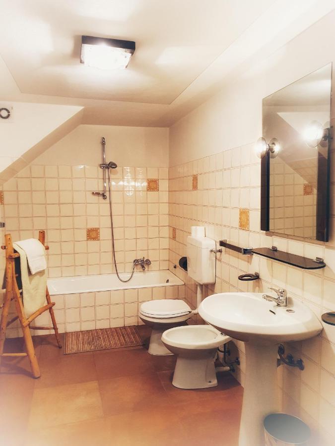 B&B Il Pettirosso Malonno Kültér fotó