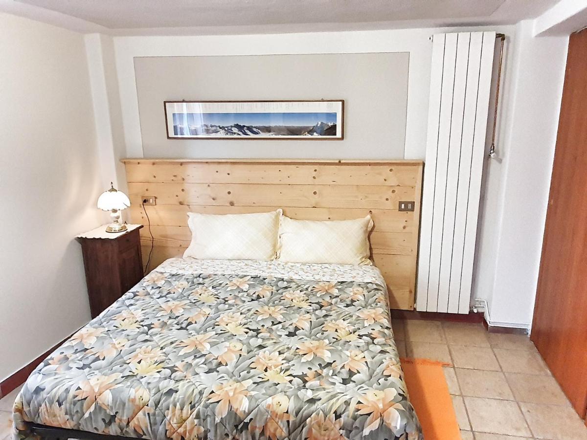 B&B Il Pettirosso Malonno Kültér fotó
