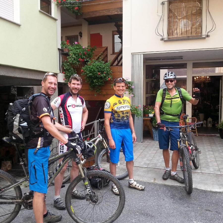 B&B Il Pettirosso Malonno Kültér fotó